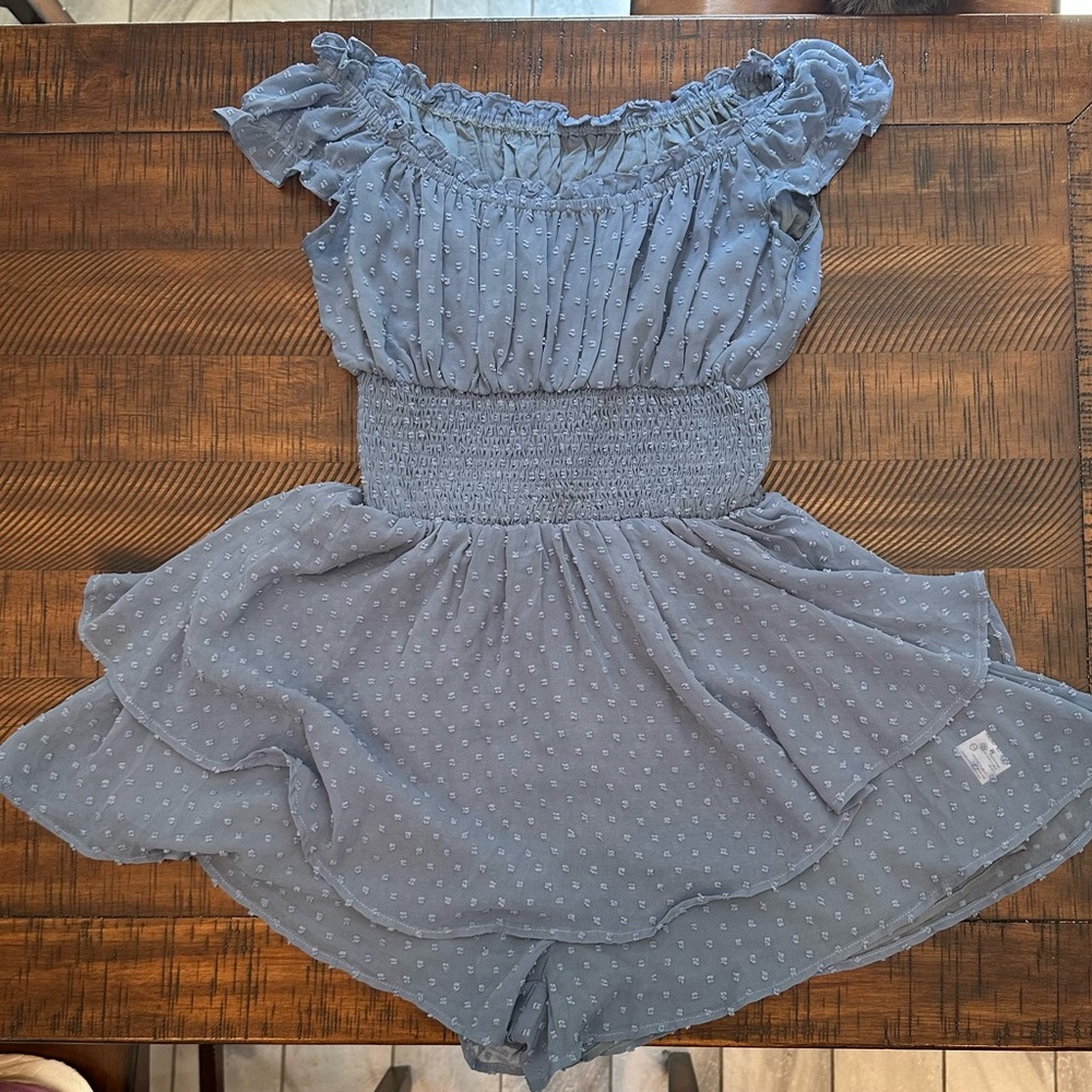 Blue Off-Shoulder romper
New without tags